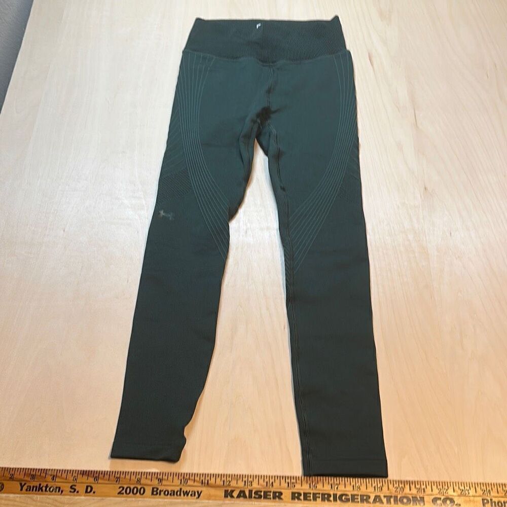 Under Armour‎ Heat Gear Compression Green & White Athletic Capris, Size Small